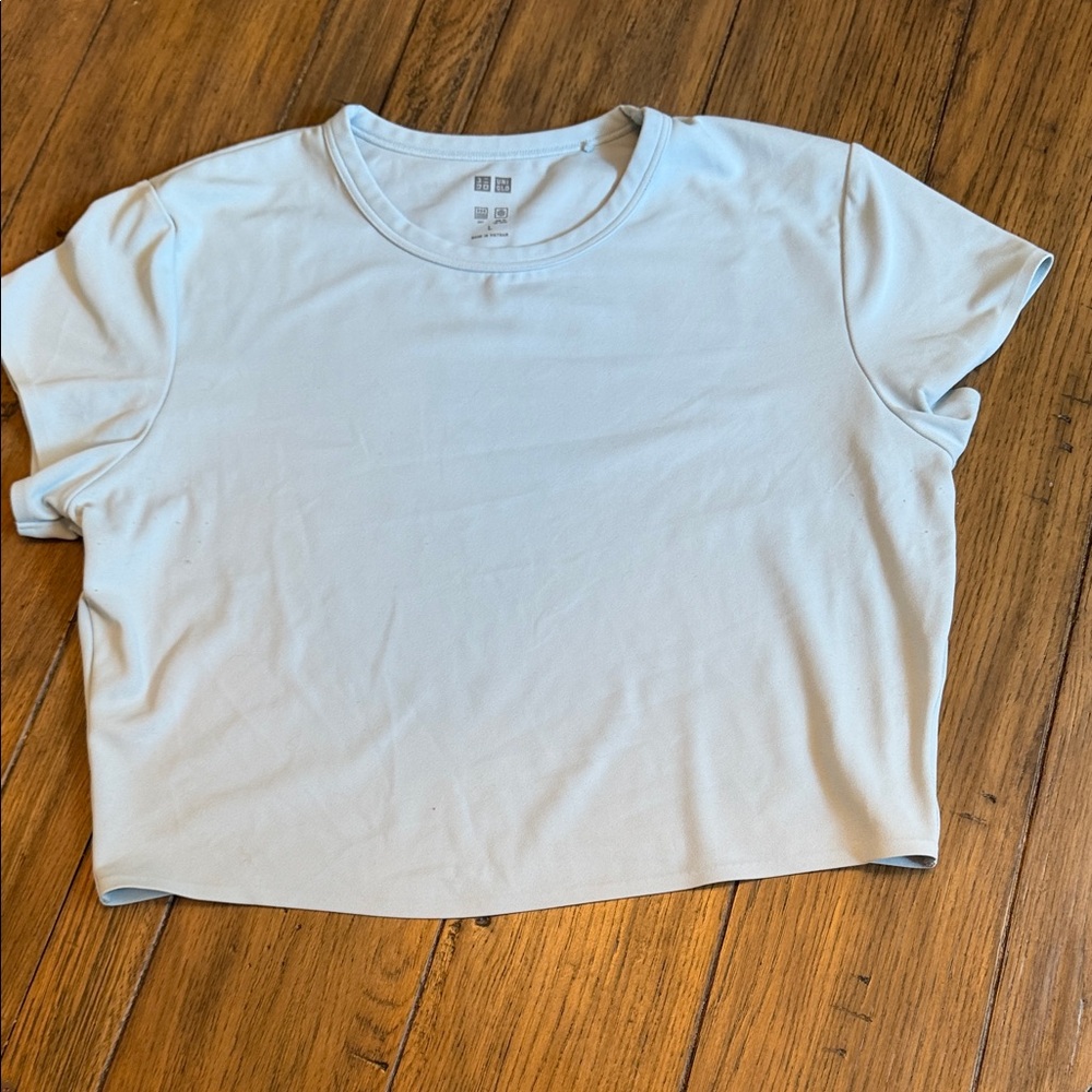 Uniqlo Pale Blue Short Sleeve Airism Crop Tee